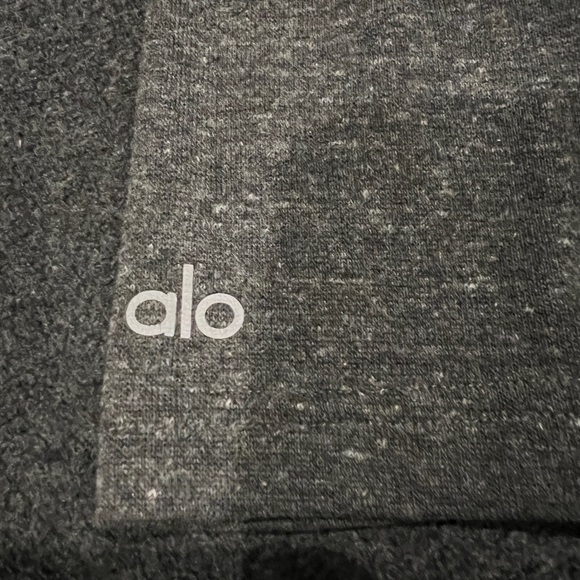Alo sweatshirt - Picture 4 of 4
